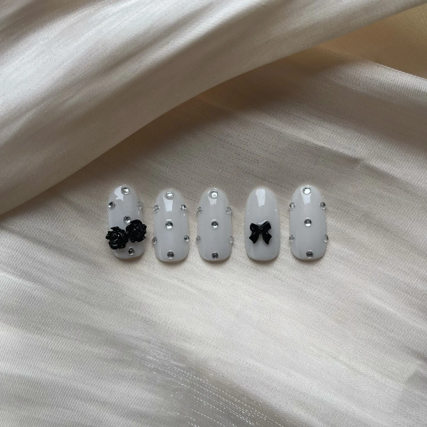 薔薇ネイル🥀