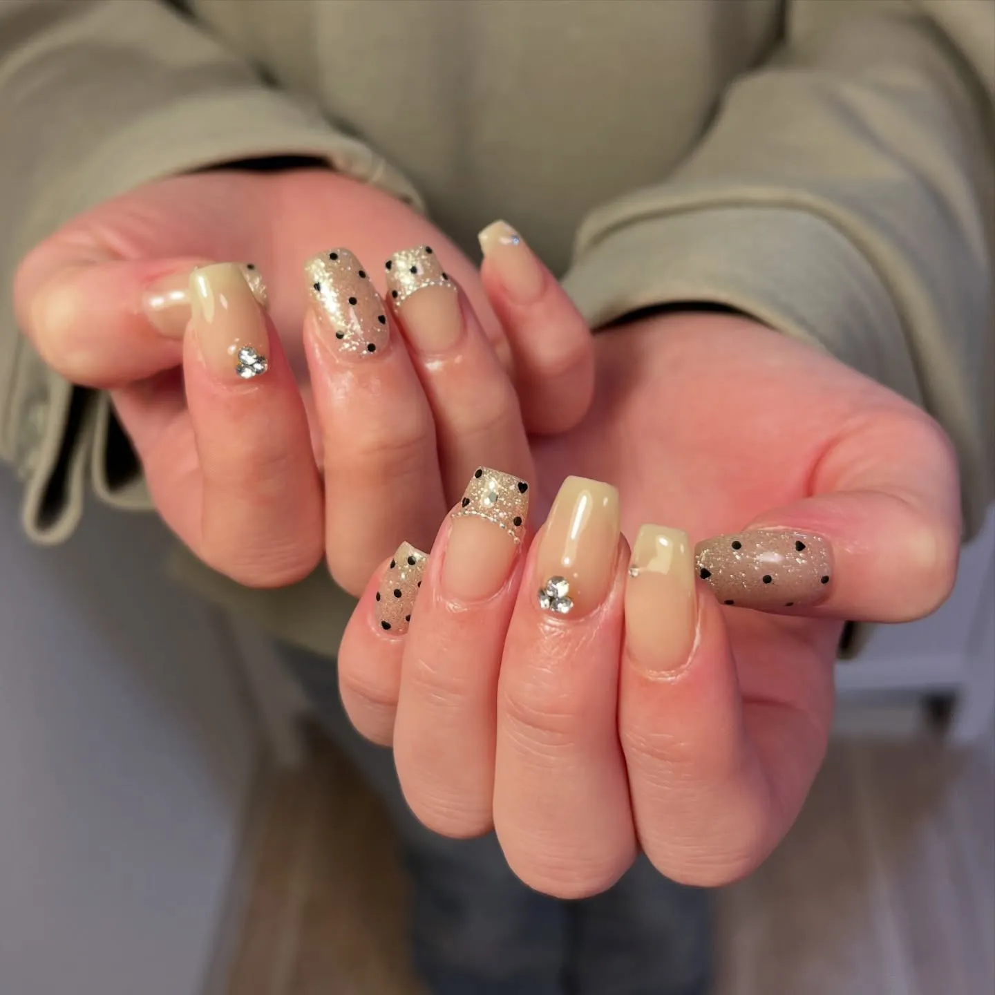 ドットに隠れハート💭♡