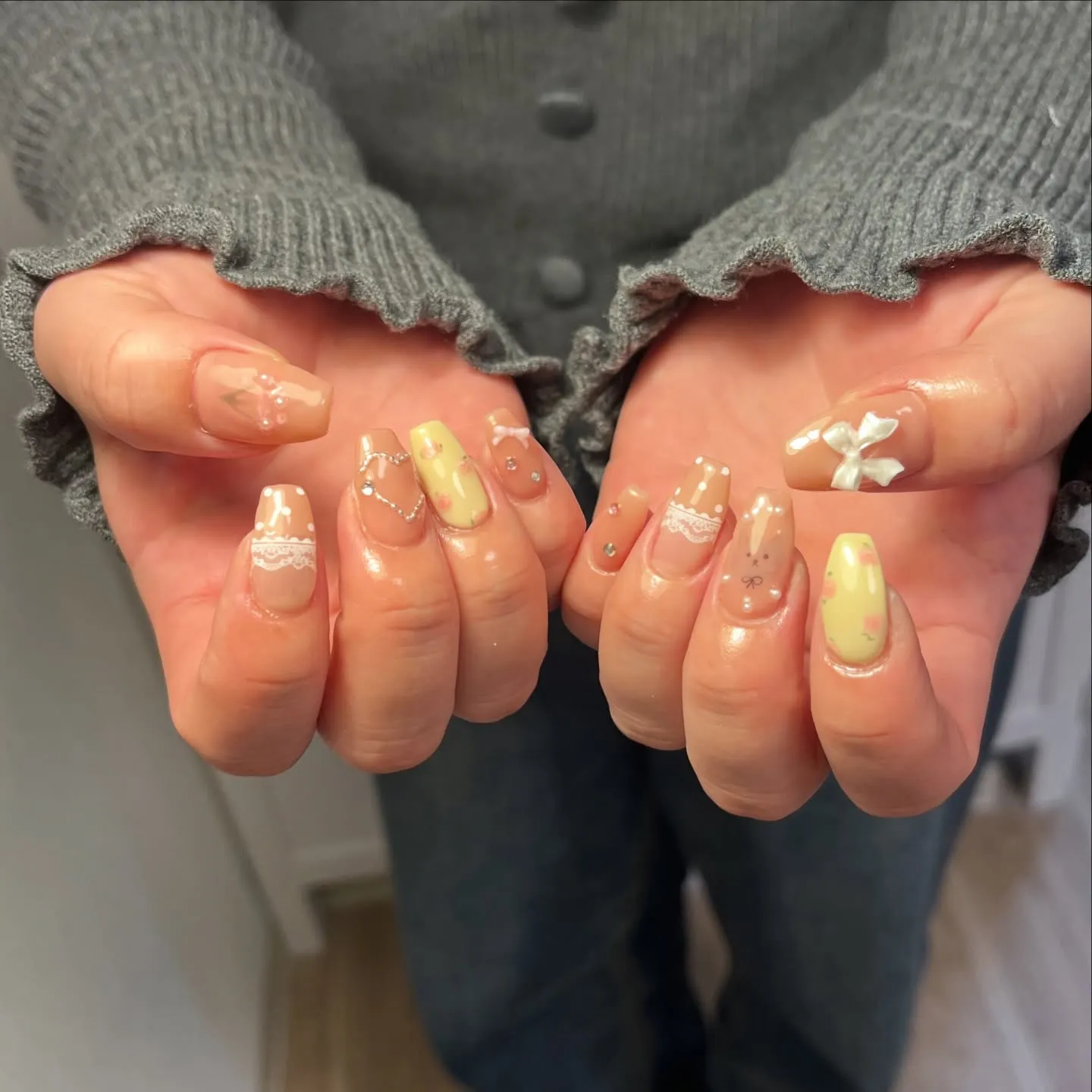 ガーリーネイル💐🤍