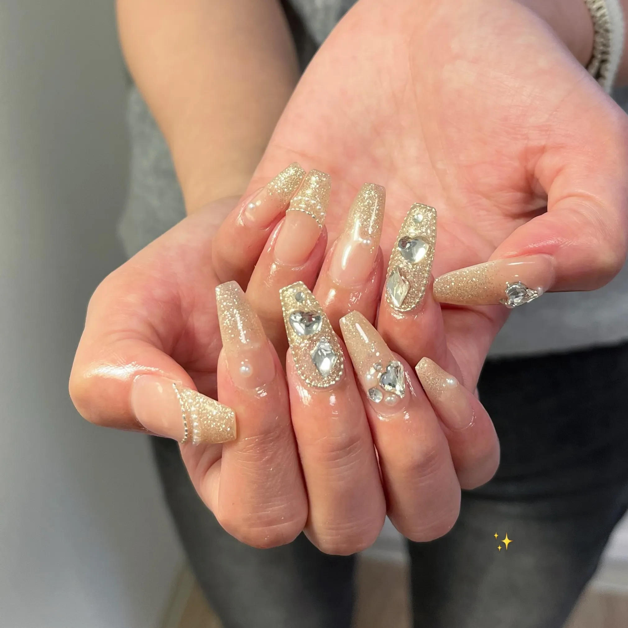 #ネイル #ネイルデザイン #ラメネイル #埋めつくし...