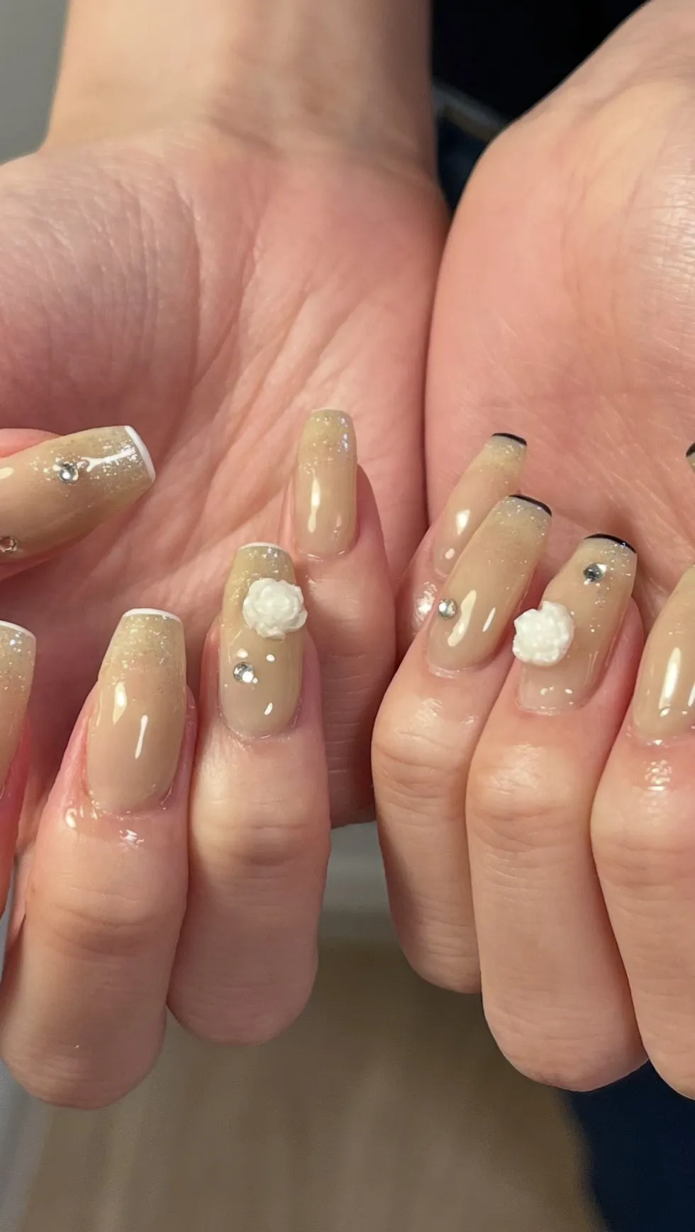 ベージュ×ラメグラデーション×スキニーフレンチ🥂🖤