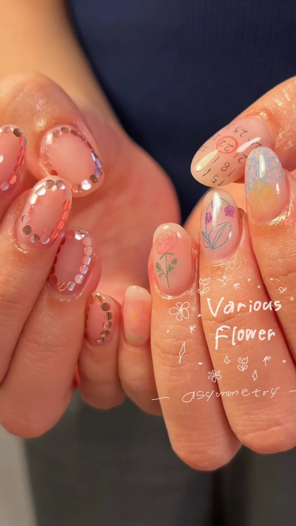 ホログラムネイル×落書きネイル🌷´-