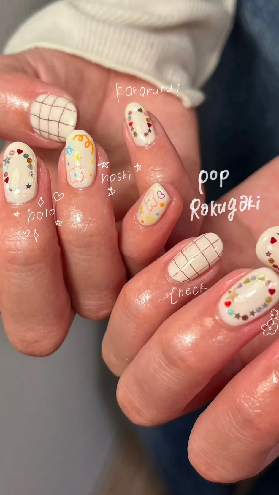 ちびホログラムたちと落書きᝰ✍🏻𖤐 (定額デザインアート)