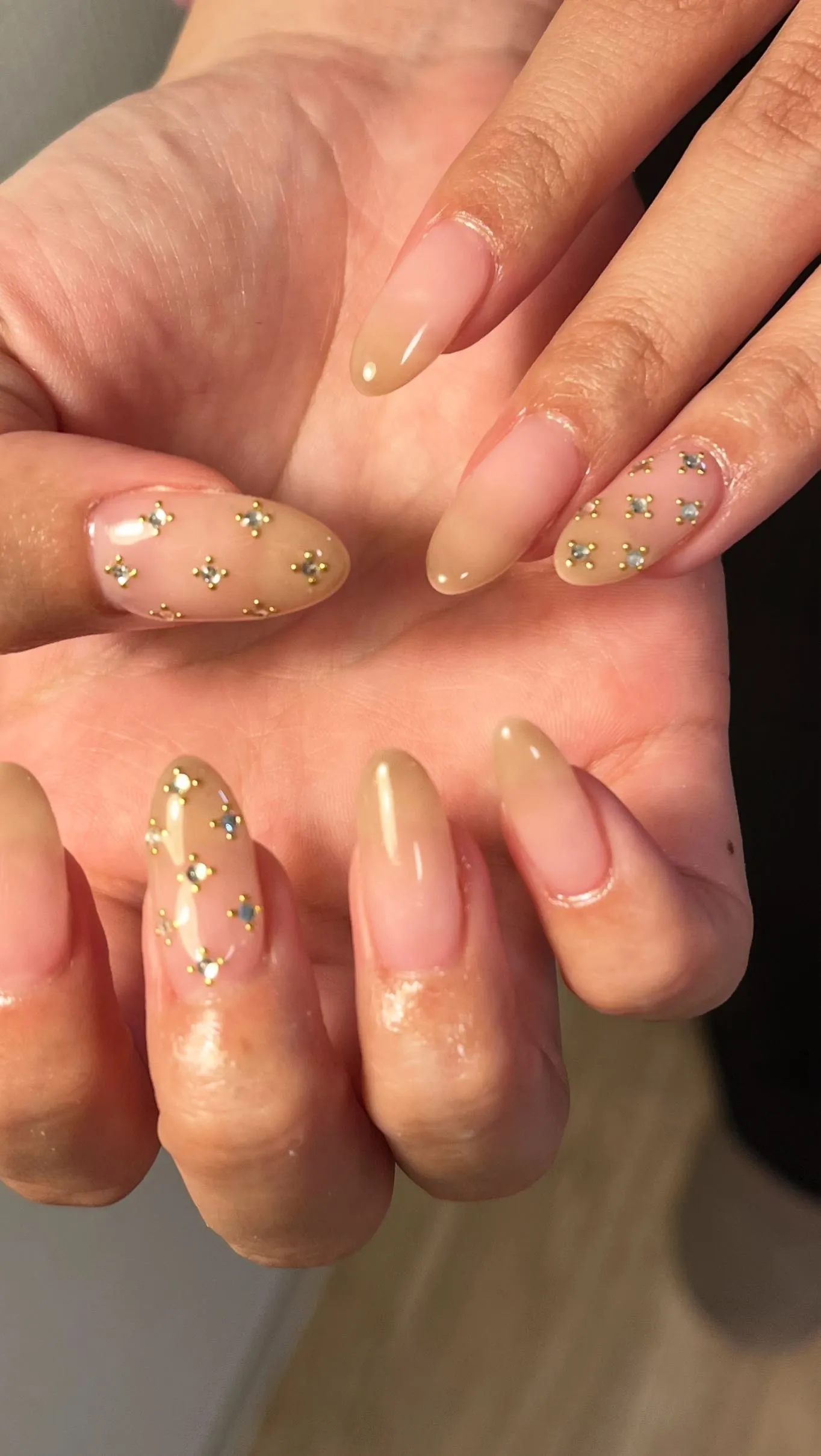 グラデーション×ビジューネイル💎✨