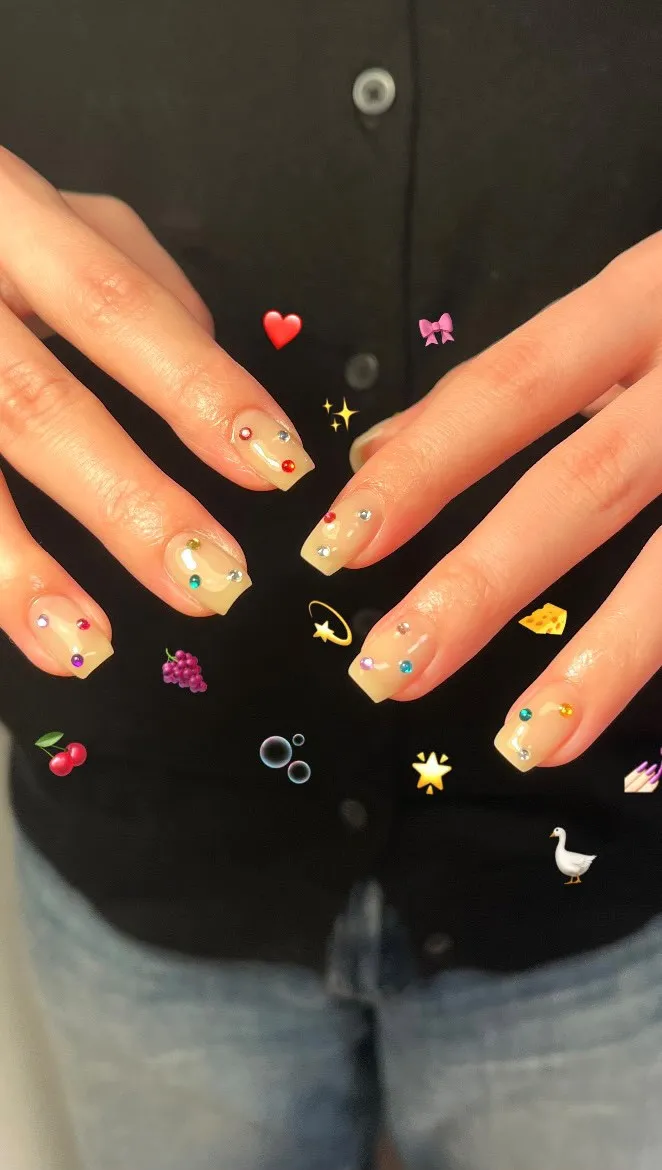 カラフルストーン🍑⛓☂️🦖🤍🎀🫐🧶🍋