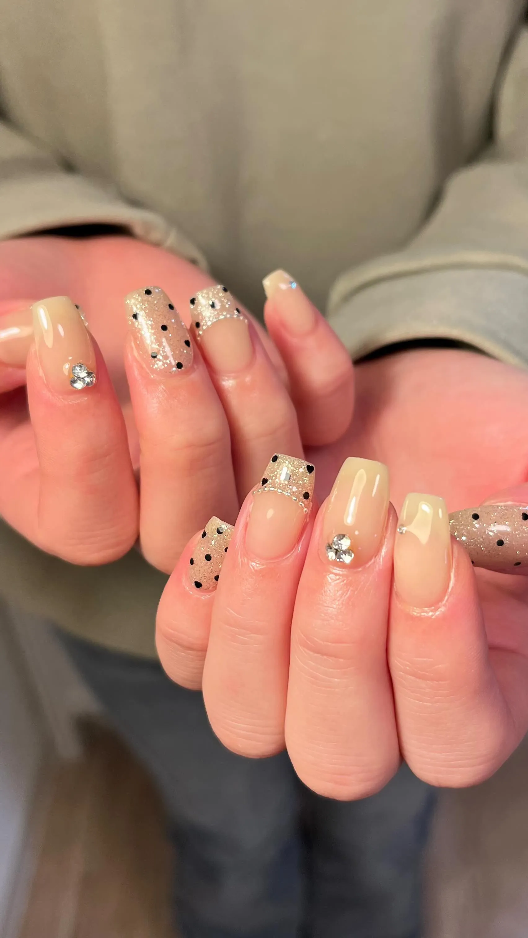 ドットに隠れハート💭♡